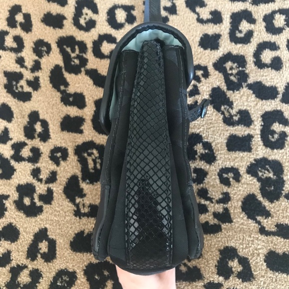 Coach purse. Excellent condition! - Picture 6 of 8